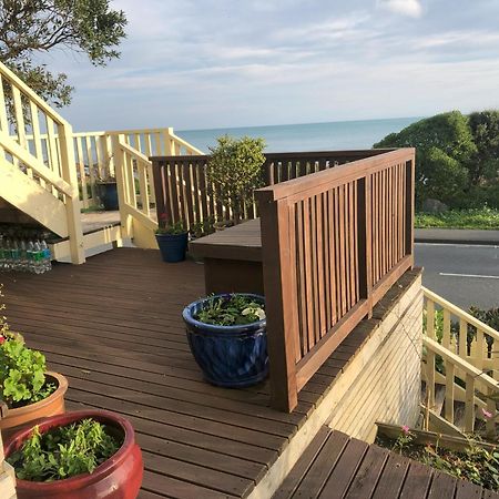 惠灵顿Seafront Haven In Island Bay With Deck, Outdoor Bath, And Parking公寓 外观 照片