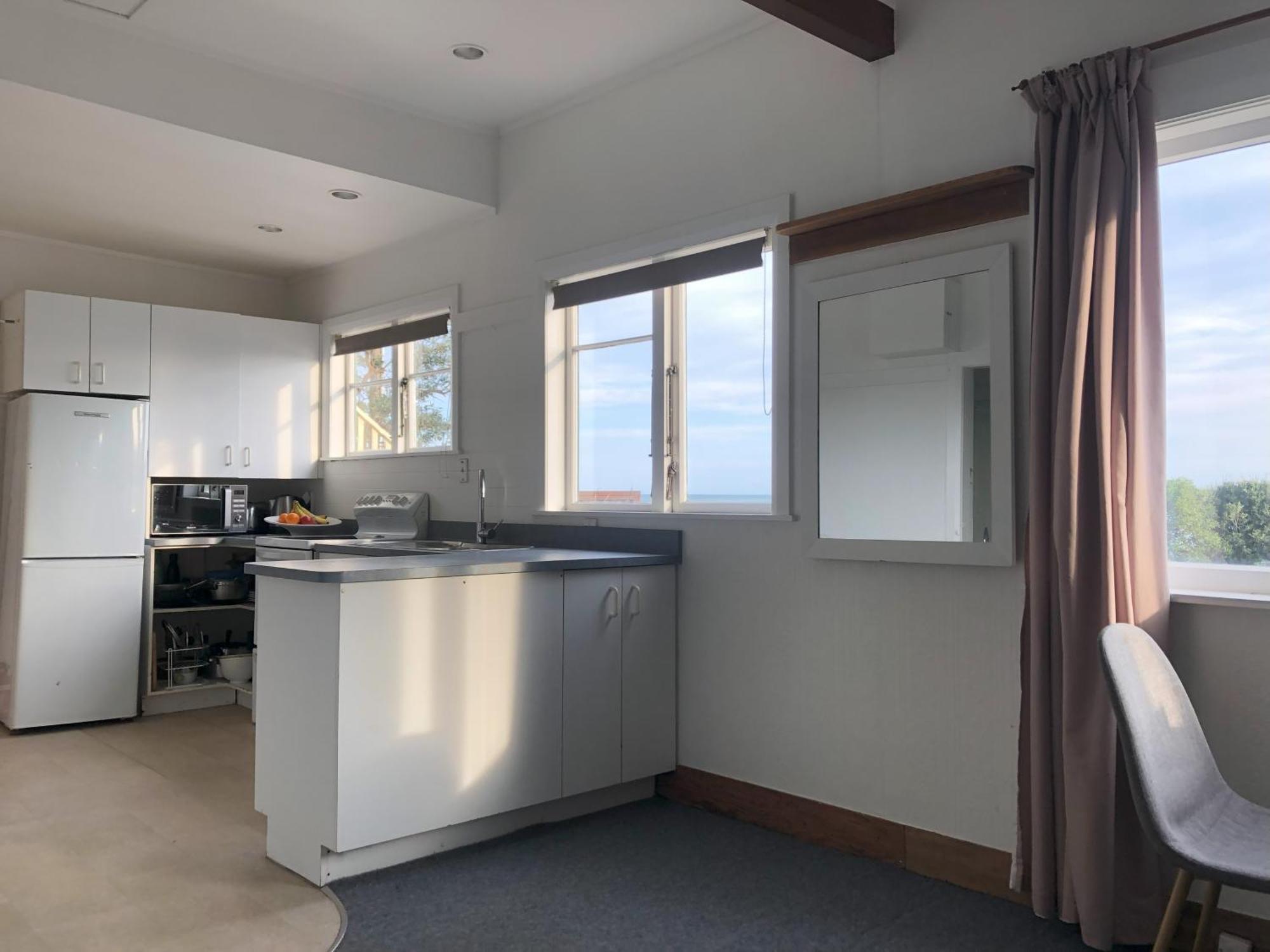 惠灵顿Seafront Haven In Island Bay With Deck, Outdoor Bath, And Parking公寓 外观 照片